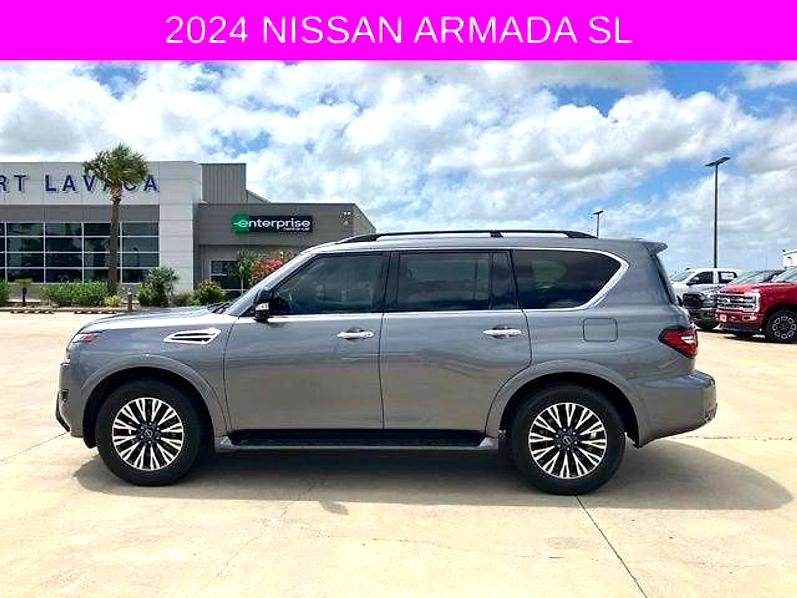 Used 2024 Nissan Armada SL w/ Midnight Edition Package RWD image 4
