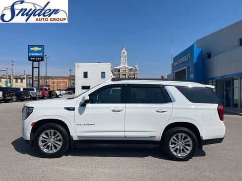 Used 2023 GMC Yukon SLT w/ SLT Luxury Package AWD/4WD image 1