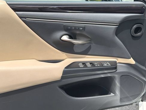 Used 2021 Lexus ES 350 w/ Premium Package FWD image 10
