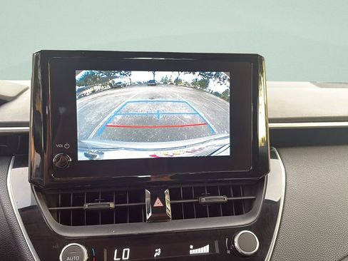 Used 2024 Toyota Corolla LE FWD image 16