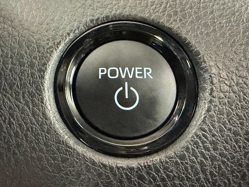 Used 2026 Toyota Camry SE FWD image 30