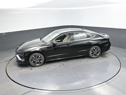 Used 2025 Hyundai Sonata SEL FWD image 43