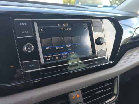 Certified 2022 Volkswagen Taos S image 26