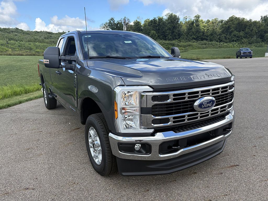 New 2026 Ford F250 XLT AWD/4WD image 7