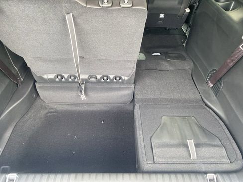 New 2026 Chrysler Pacifica Select w/ S Appearance Package image 14