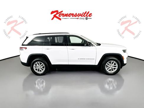 New 2025 Jeep Grand Cherokee Laredo X w/ Luxury Tech Group I image 8