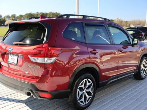 Certified 2023 Subaru Forester Premium image 5