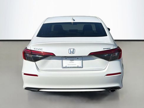 Used 2023 Honda Civic Sport image 6