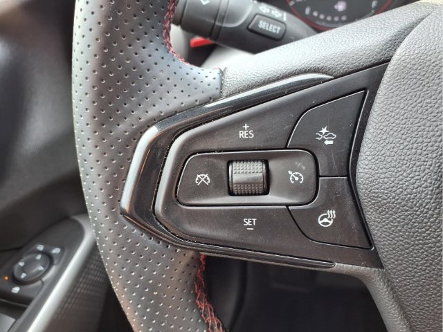 Certified 2024 Chevrolet Trax RS w/ Sunroof Package FWD image 10