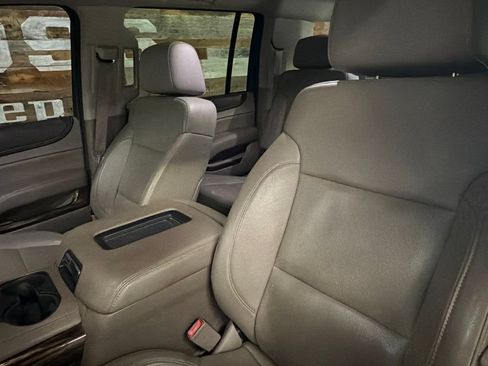 Used 2015 GMC Yukon XL SLT w/ HD Trailering Package AWD/4WD image 9