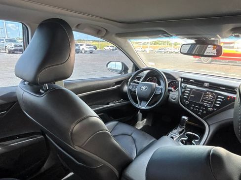 Used 2020 Toyota Camry XSE FWD image 30