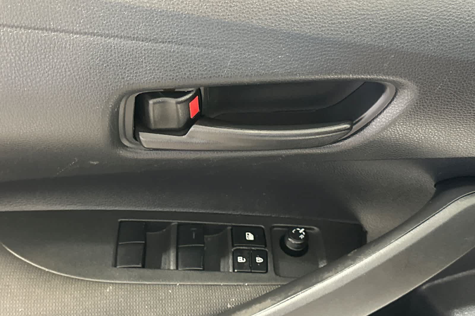 Used 2025 Toyota Corolla LE FWD image 24