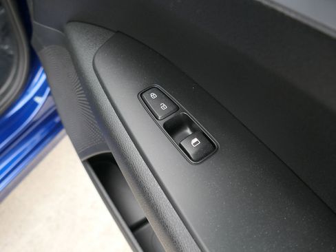 Used 2023 Kia Forte LXS w/ LXS Technology Package image 26