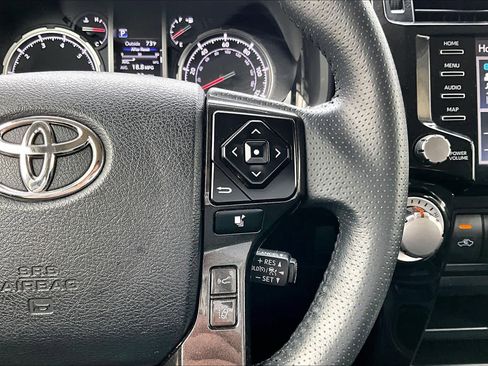 Used 2024 Toyota 4Runner TRD Off-Road image 23