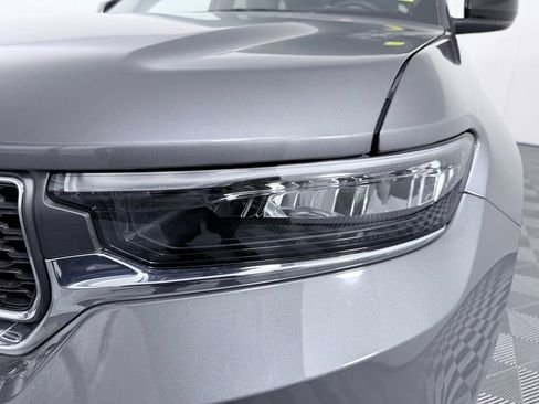 New 2025 Jeep Grand Cherokee Laredo X image 19