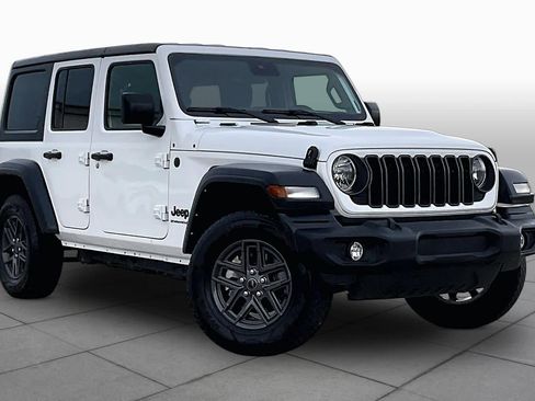 Used 2024 Jeep Wrangler Unlimited Sport AWD/4WD image 3