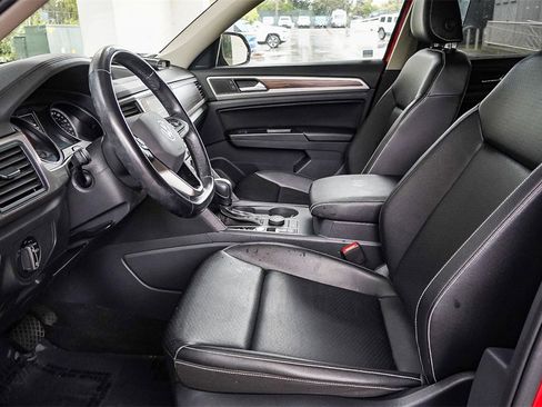 Used 2021 Volkswagen Atlas SE w/ Towing Package image 19