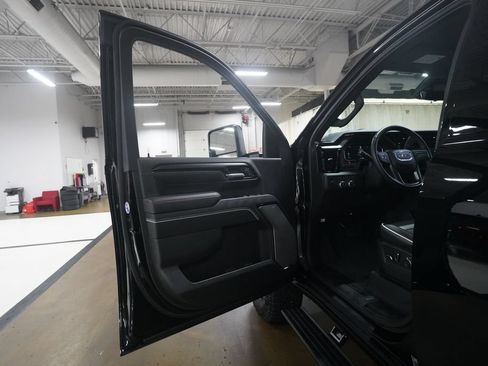 Used 2026 GMC Sierra 2500 AT4X AWD/4WD image 27