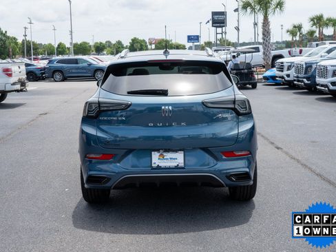 Used 2024 Buick Encore GX Avenir w/ Avenir Technology Package FWD image 4