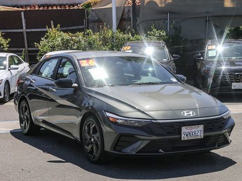 Certified 2026 Hyundai Elantra Sport FWD image 3