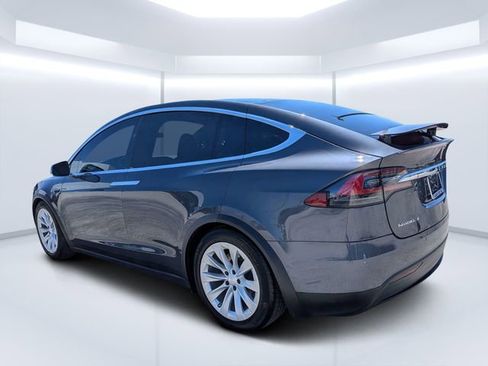 Used 2018 Tesla Model X 75D AWD/4WD image 5