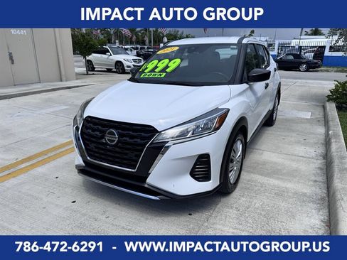 Used 2021 Nissan Kicks S FWD image 1