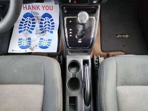 Used 2015 Jeep Patriot Sport w/ Power Value Group FWD image 30