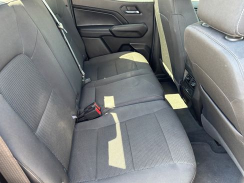 Used 2023 Chevrolet Colorado LT w/ LT Convenience Package II AWD/4WD image 28
