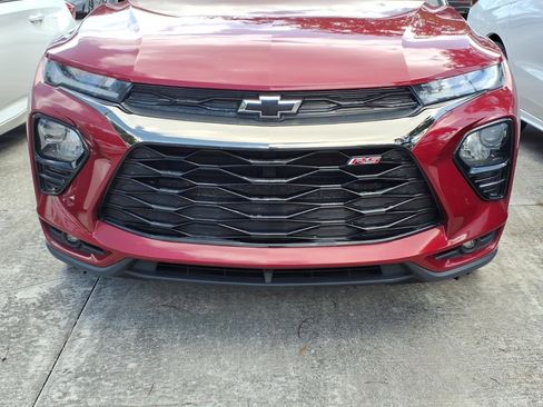 Used 2021 Chevrolet TrailBlazer RS w/ Sun and Liftgate Package image 11