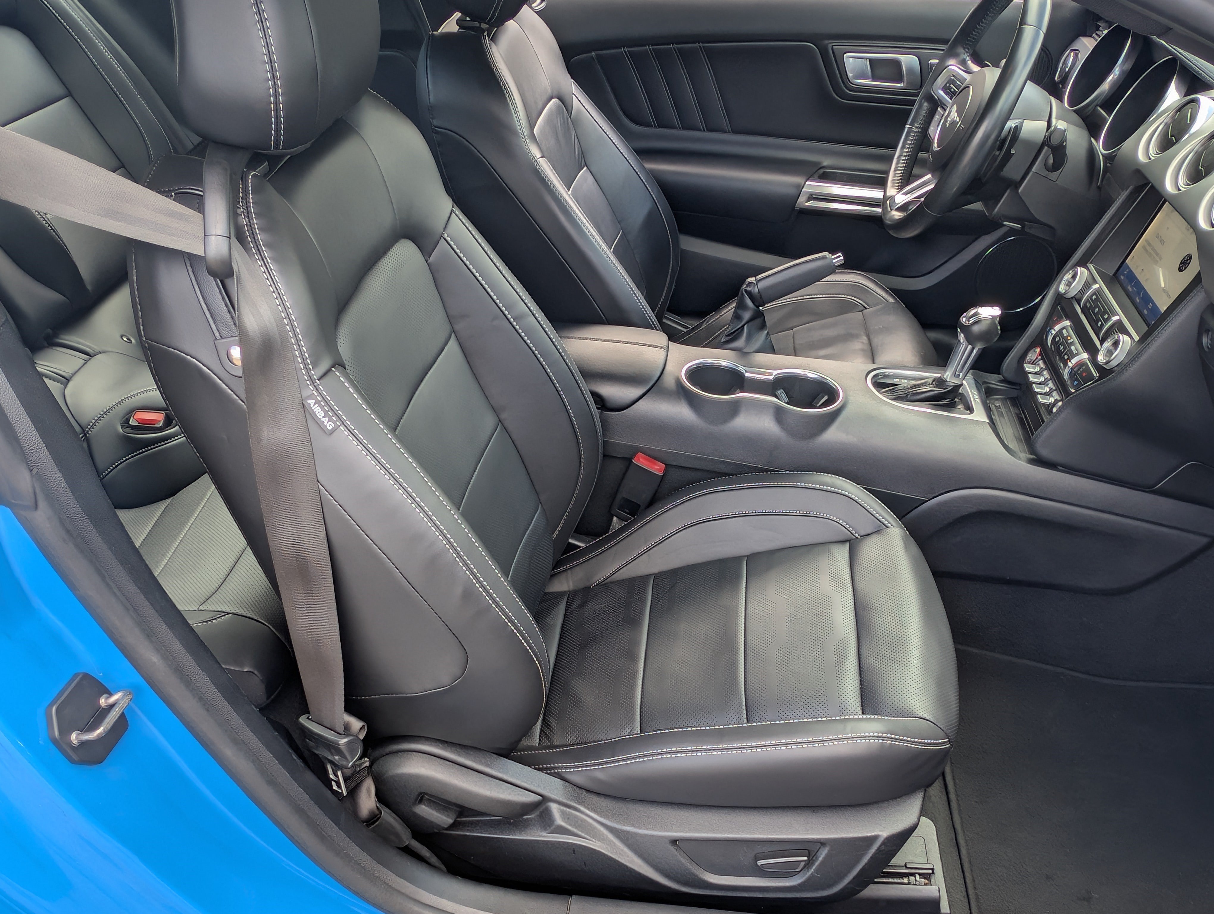Used 2022 Ford Mustang Premium w/ Black Accent Package RWD image 18