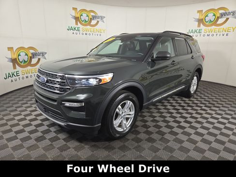 Used 2023 Ford Explorer XLT w/ Equipment Group 202A AWD/4WD image 3