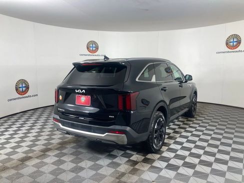 Certified 2024 Kia Sorento S image 20