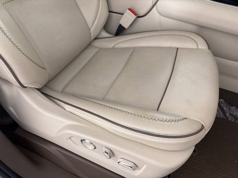 Used 2021 GMC Yukon XL Denali image 33