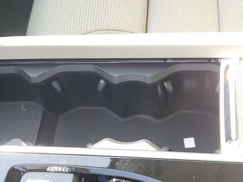 New 2026 Volvo XC60 B5 Ultra w/ Protection Package Premier image 19