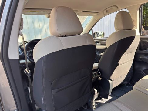 Used 2019 Subaru Ascent Premium w/ Popular Package #2 AWD/4WD image 36
