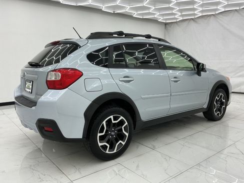 Used 2017 Subaru Crosstrek 2.0i Premium AWD/4WD image 11