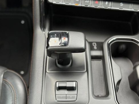 Used 2022 GMC Sierra 1500 AT4 w/ AT4 Preferred Package image 30