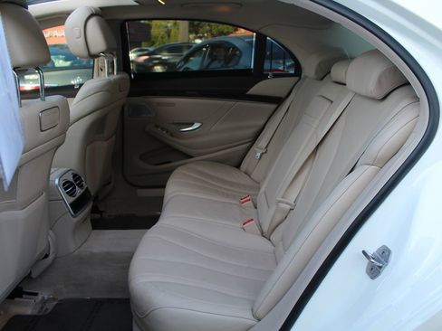 Used 2019 Mercedes-Benz S 450 Sedan image 26