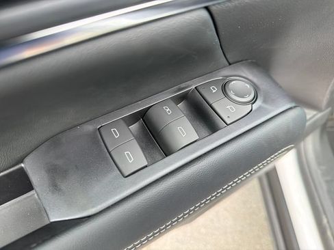 New 2027 GMC Terrain Elevation w/ Elevation Premium Package FWD image 16