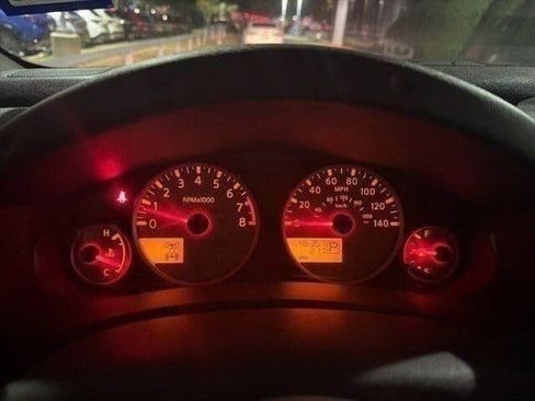 Used 2020 Nissan Frontier PRO-4X w/ Pro-4x Utility Package image 10