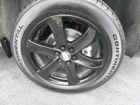 Used 2023 Buick Enclave Essence w/ Experience Buick Package image 7