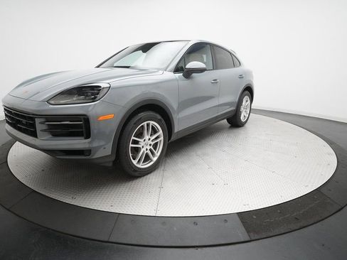 Certified 2026 Porsche Cayenne Coupe AWD/4WD image 6