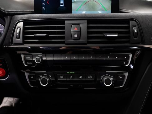 Used 2020 BMW M4 CS image 17