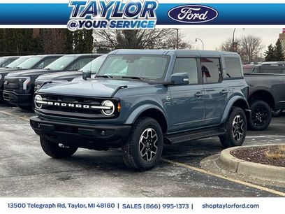 New 2025 Ford Bronco Outer Banks