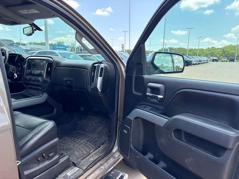 Used 2015 Chevrolet Silverado 1500 LTZ Z71 w/ LTZ Plus Package AWD/4WD image 22