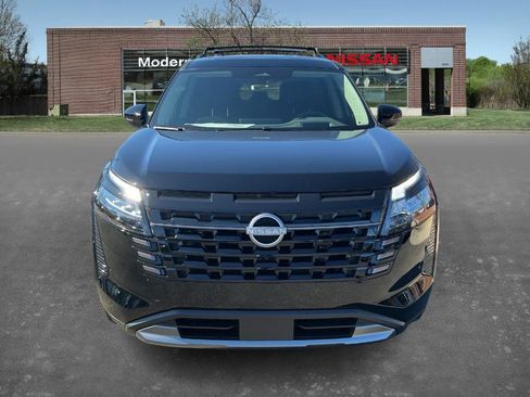 New 2026 Nissan Pathfinder Platinum image 6