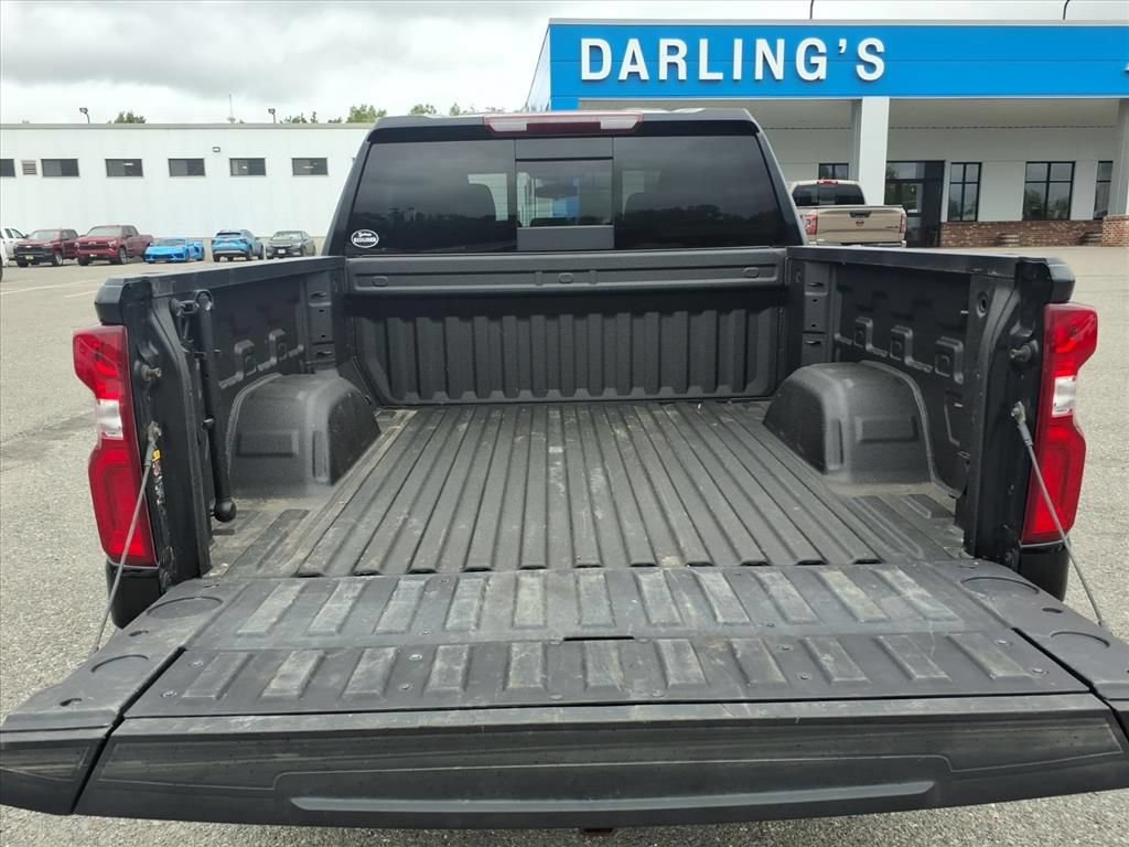 Used 2024 Chevrolet Silverado 1500 RST w/ Convenience Package II AWD/4WD image 9