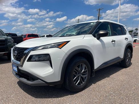 Certified 2023 Nissan Rogue S FWD image 3