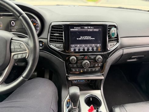 Used 2019 Jeep Grand Cherokee Limited w/ Luxury Group II RWD image 9