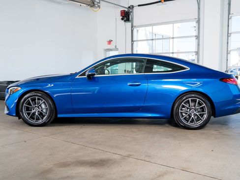 Used 2024 Mercedes-Benz CLE 300 4MATIC Coupe image 9